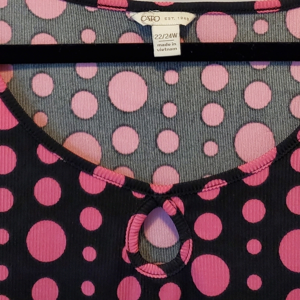 🇺🇸Cato Pink and Black Polka Dot Blouse Size 22/24W - Picture 2 of 3